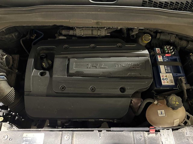 Jeep renegade 1.4 multiair limited 140pk 2017, nn-057-p - afbeelding 37 van  43