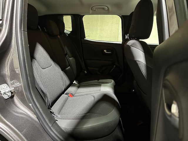 Jeep renegade 1.4 multiair night eagle ii 140pk 2018, tn-460-l - afbeelding 29 van  37