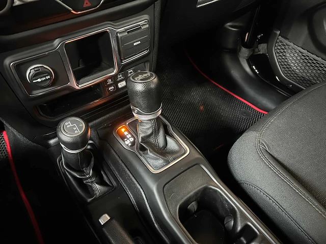 Jeep wrangler 2.0 t sport 2018 - afbeelding 22 van  44