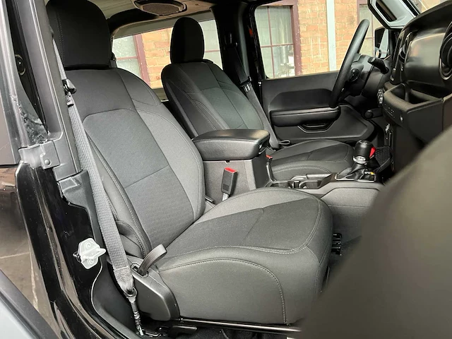 Jeep wrangler 2.0 t sport 2018 - afbeelding 36 van  44