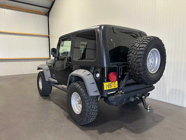 Jeep wrangler 2.4i softtop 4x4 j-897-zj - afbeelding 14 van  20