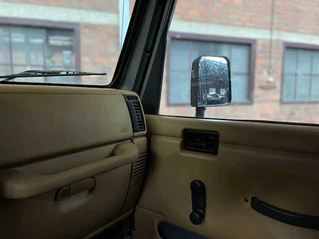 Jeep wrangler 2.5i softtop + hardtop 118pk 1998, n-946-bp - afbeelding 42 van  60