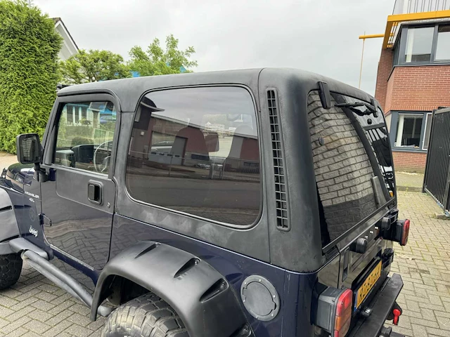 Jeep wrangler 4.0 l personenauto - afbeelding 4 van  24