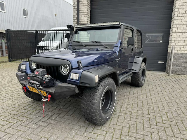 Jeep wrangler 4.0 l personenauto - afbeelding 1 van  24