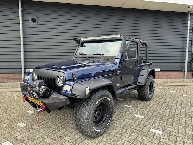 Jeep wrangler 4.0 l personenauto - afbeelding 19 van  24