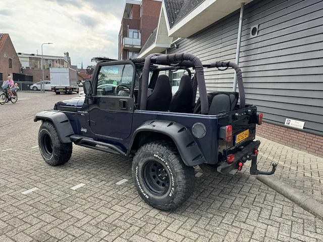 Jeep wrangler 4.0 l personenauto - afbeelding 21 van  24