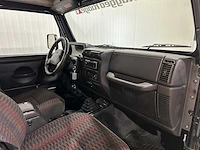 Jeep wrangler 4.0i 4x4 hardtop r-965-lb - afbeelding 2 van  15
