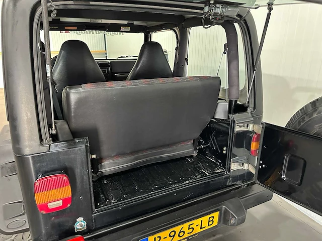 Jeep wrangler 4.0i 4x4 hardtop r-965-lb - afbeelding 7 van  15