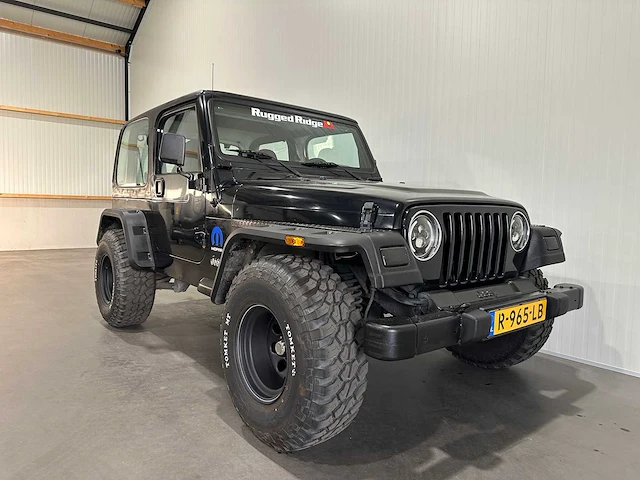 Jeep wrangler 4.0i 4x4 hardtop r-965-lb - afbeelding 13 van  15