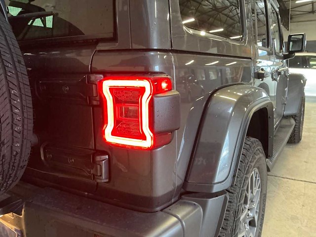 Jeep wrangler unlimited 2.0 4xe plug-in hybrid first edition 2021 - afbeelding 19 van  44