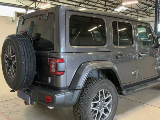 Jeep wrangler unlimited 2.0 4xe plug-in hybrid first edition 2021 - afbeelding 41 van  44