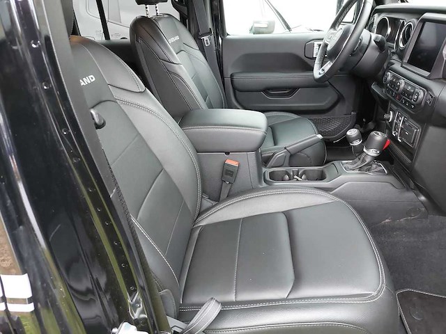 Jeep wrangler unlimited 2.0 4xe plug-in hybrid sahara irmscher2023 - afbeelding 10 van  33
