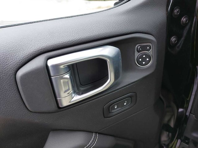 Jeep wrangler unlimited 2.0 4xe plug-in hybrid sahara irmscher2023 - afbeelding 22 van  33