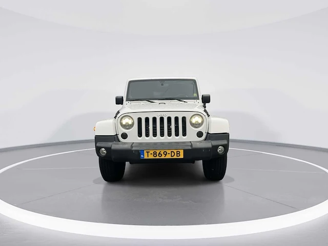 Jeep wrangler unlimited 2.8 crd sahara 2011 | t-869-db - afbeelding 19 van  25