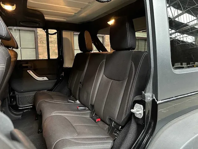 Jeep wrangler unlimited 3.6 v6 polar 4x4 jk unlimited rubicon 350pk 2014, tk-763-l - afbeelding 37 van  66