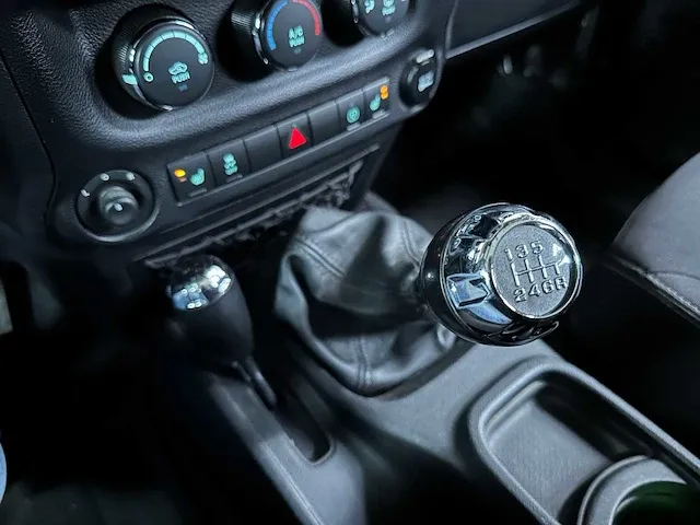 Jeep wrangler unlimited 3.6 v6 polar 4x4 jk unlimited rubicon 350pk 2014, tk-763-l - afbeelding 53 van  66