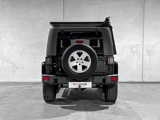 Jeep wrangler unlimited 3.8 sahara 199pk 2007, 45-nhz-8 youngtimer - afbeelding 2 van  37
