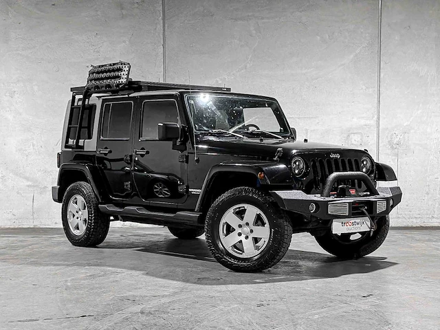 Jeep wrangler unlimited 3.8 sahara 199pk 2007, 45-nhz-8 youngtimer - afbeelding 33 van  37