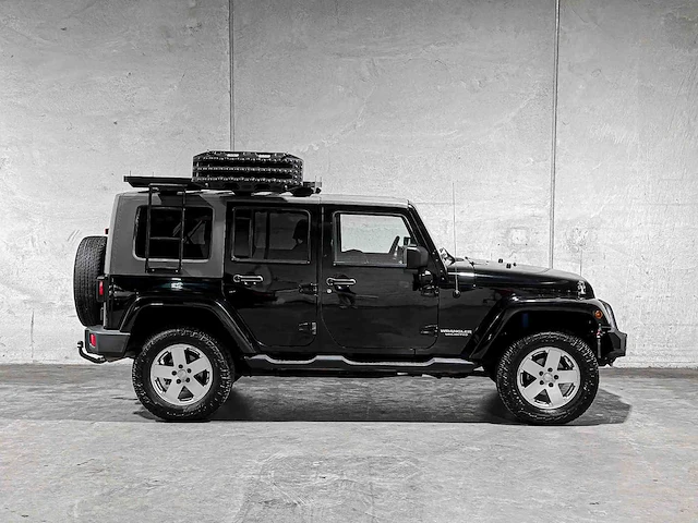 Jeep wrangler unlimited 3.8 sahara 199pk 2007, 45-nhz-8 youngtimer - afbeelding 36 van  37