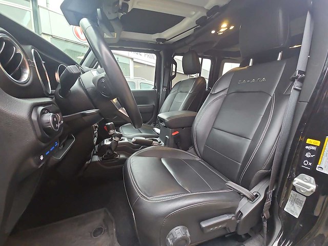 Jeep wrangler unlimited 4xe 380 sahara 2022 | z-248-hf - afbeelding 24 van  29