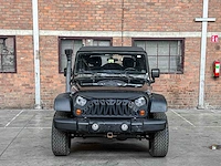 Jeep wrangler unlimited sport 3.8 v6 199pk 2011 - afbeelding 38 van  41