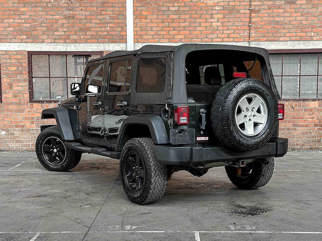 Jeep wrangler unlimited sport 3.8 v6 199pk 2011 - afbeelding 7 van  41