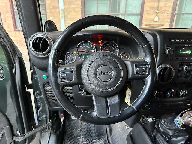 Jeep wrangler unlimited sport 3.8 v6 199pk 2011 - afbeelding 11 van  41