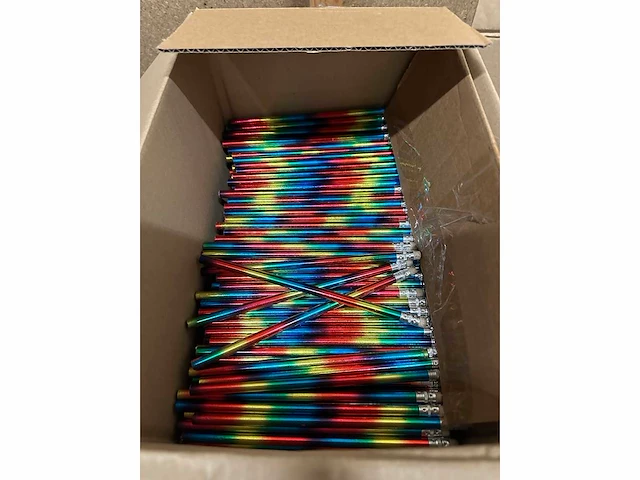 Jelly comb - elektric sharpner - return goods (1232x) - afbeelding 2 van  4