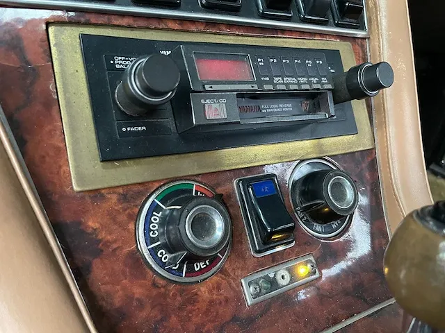 Jensen interceptor iii 7.2 330pk 1974, 54-yd-23 - afbeelding 9 van  37