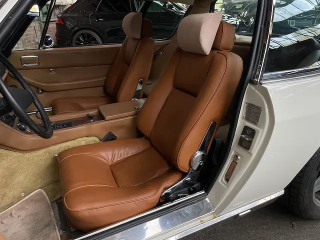 Jensen interceptor iii 7.2 330pk 1974, 54-yd-23 - afbeelding 25 van  37