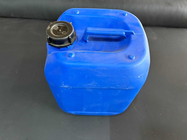 Jerrycan blauw - 10 liter (120x) - afbeelding 2 van  3