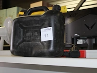 Jerrycan max. 10 liter. - afbeelding 2 van  2