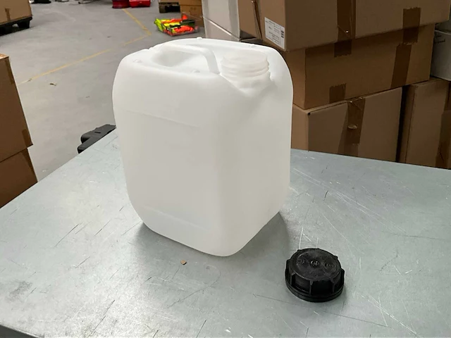 Jerrycans (115x) - afbeelding 2 van  4