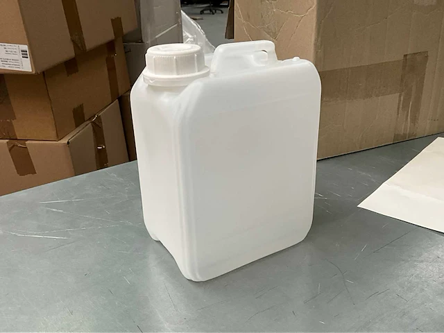Jerrycans (500x) - afbeelding 1 van  8