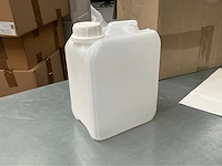 Jerrycans (500x) - afbeelding 1 van  8