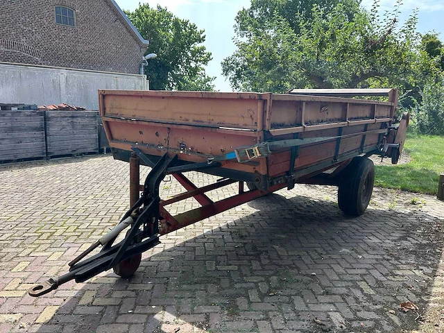 Jf-fabriken av40 meststrooier - afbeelding 1 van  12