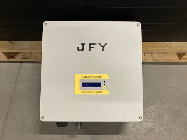 Jfy sunleaf 3000tl omvormer t.b.v. zonnepanelen (1-fase) - afbeelding 1 van  3