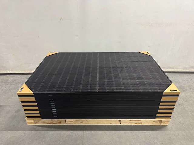 Jinko - set van 12 zonnepanelen (440 wp) met hybride omvormer en 7,1 kwh batterij. - afbeelding 13 van  23