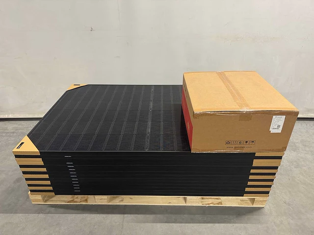 Jinko - set van 14 zonnepanelen (435 wp) met hybride omvormer en 7,1 kwh batterij. - afbeelding 2 van  24