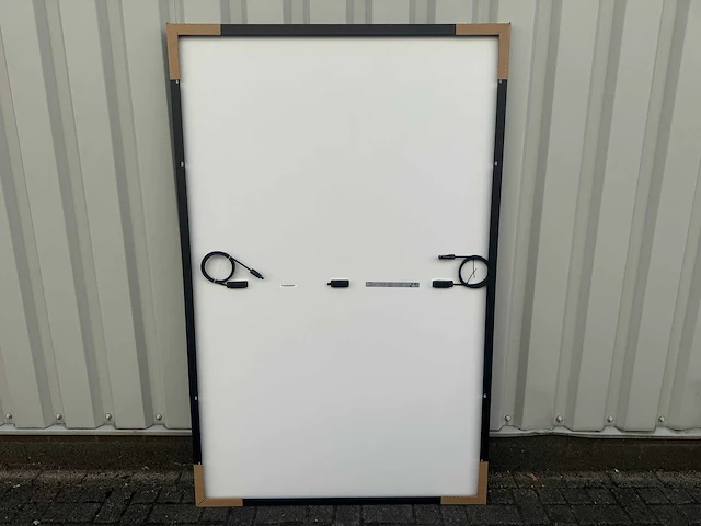 Jinko - set van 14 zonnepanelen (440 wp) met hybride omvormer en 10,65 kwh batterij. - afbeelding 15 van  23