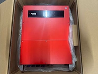Jinko - set van 144 zonnepanelen (420 wp) en 1 goodwe 60k omvormer (totaal 60.480 wp) - afbeelding 10 van  12