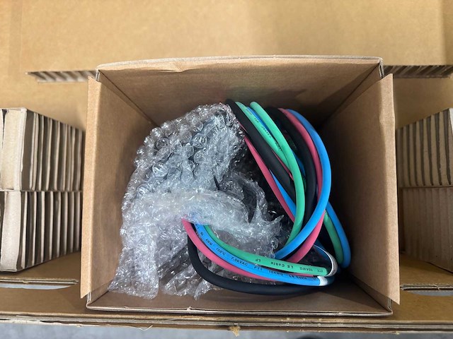 Jinko - set van 20 zonnepanelen (440 wp) - hybride omvormer - 17,2 kwh batterij - afbeelding 3 van  21