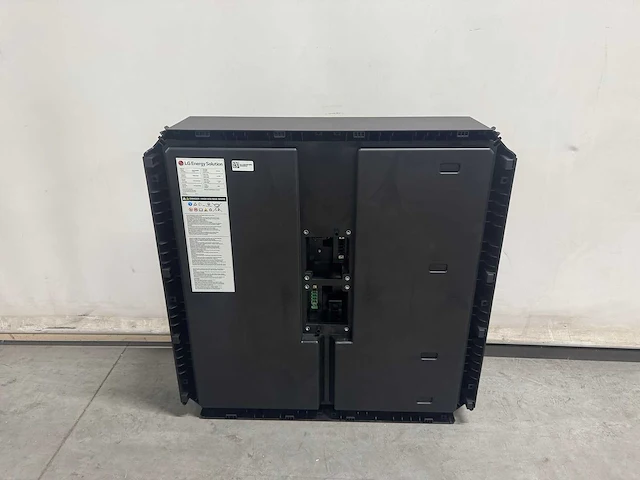 Jinko - set van 20 zonnepanelen (470 wp) met hybride omvormer (3-fase 8 kw) en 12,9 kwh batterij - afbeelding 10 van  21