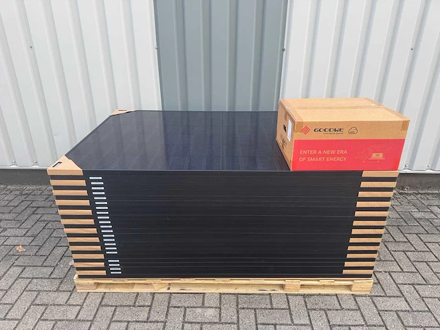 Jinko - set van 24 zonnepanelen (440 wp) - goodwe 10k omvormer - afbeelding 1 van  9