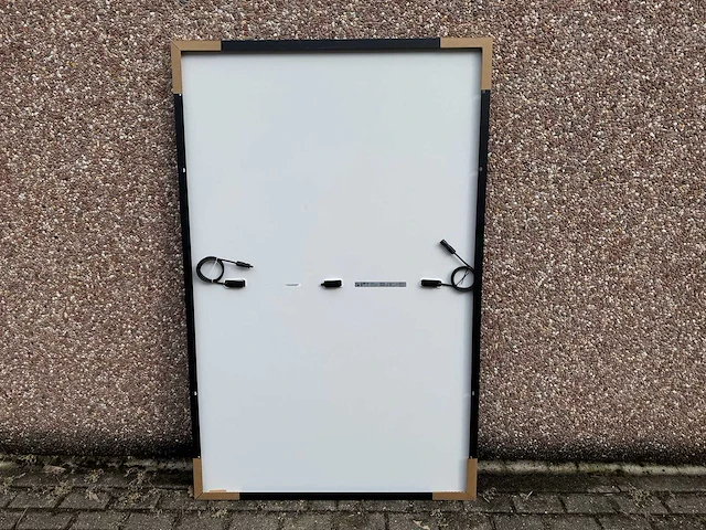 Jinko solar - set van 14 zonnepanelen (450 wp) met hybride omvormer en 10,65 kwh batterij - afbeelding 5 van  23