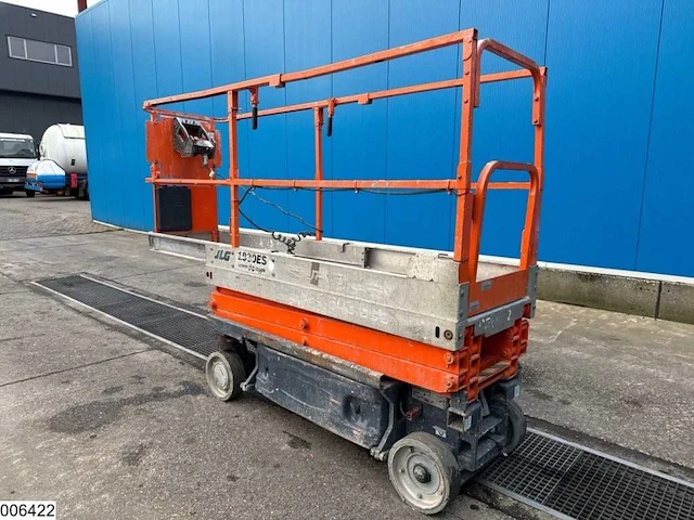 Jlg - 1930es - lifting platforms - 2012 - afbeelding 11 van  14