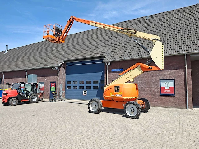 Jlg - 2007 - 600aj - knikarmhoogwerker - afbeelding 15 van  24
