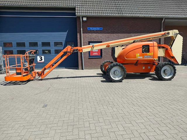 Jlg - 2007 - 600aj - knikarmhoogwerker - afbeelding 12 van  24