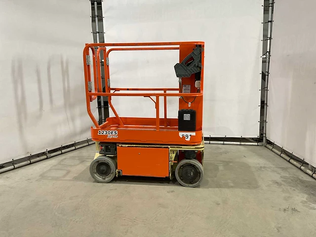 Jlg - 2014 - 1230es - hoogwerker - afbeelding 16 van  19