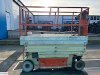Jlg - 2030es - lifting platforms - 2012 - afbeelding 5 van  16
